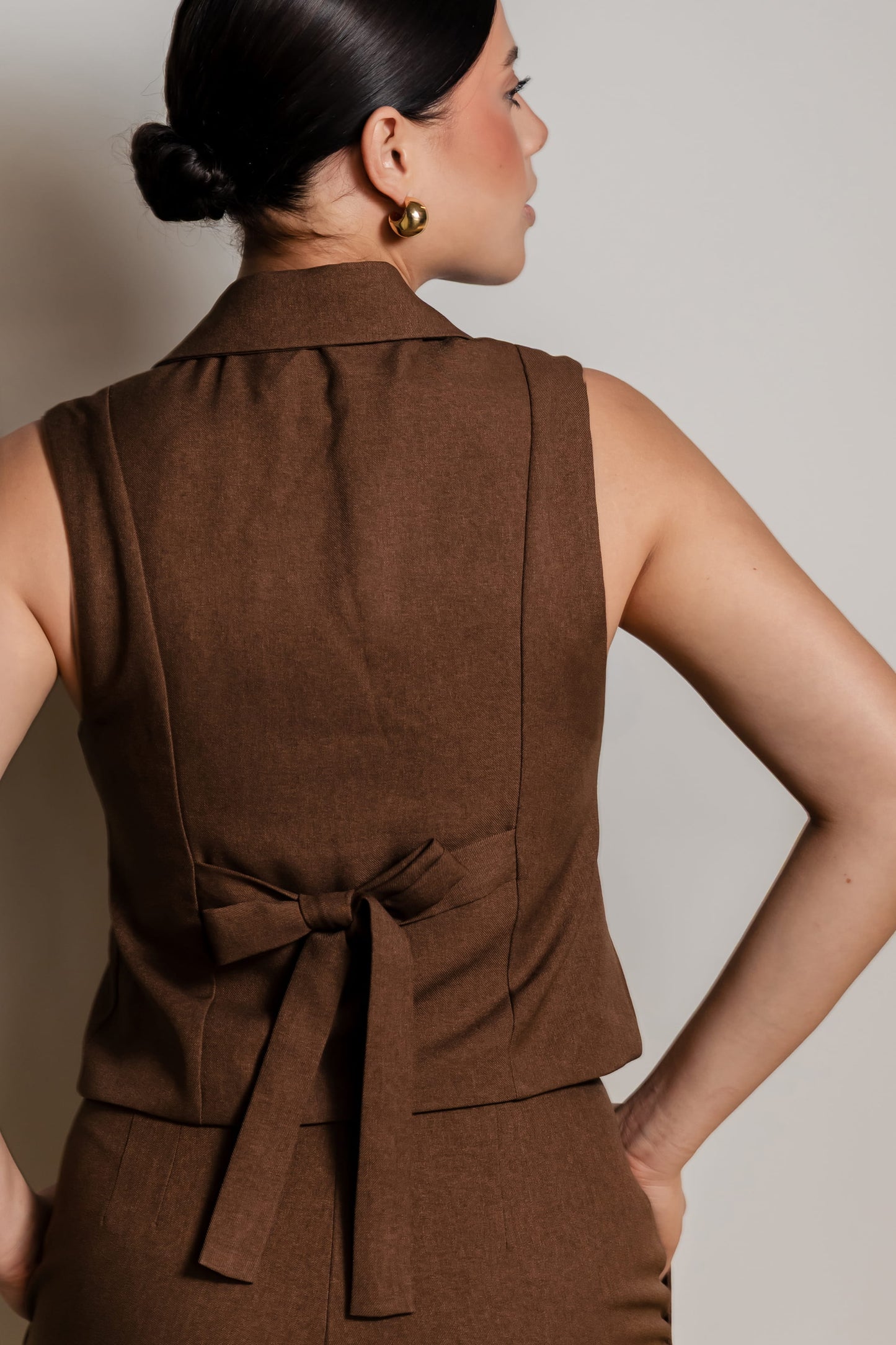 Chaleco Clío – Chocolate