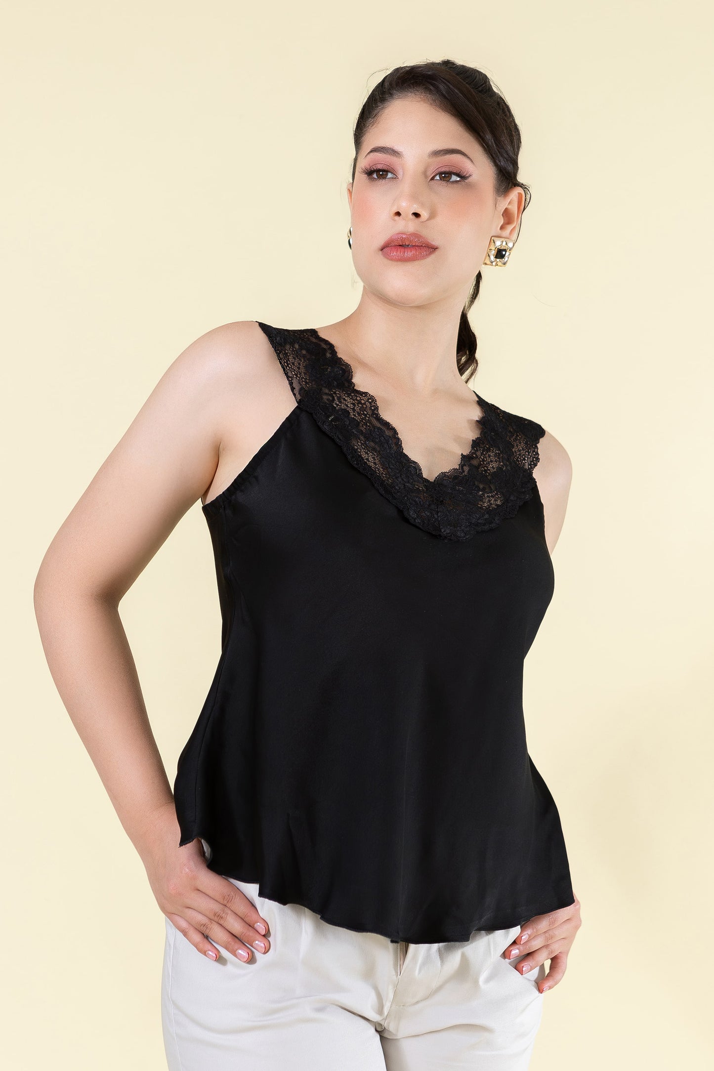 Lace top Lumière negro